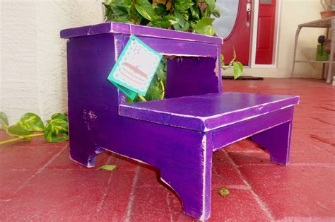 Use my free plans to make this folding chair. 11 Free Plans For a DIY Step Stool