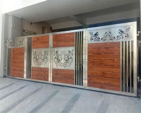 Fundermax Hinged Stainless Steel Gate For Residential At Rs 1200