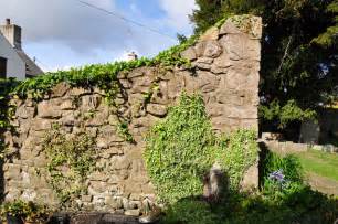 St Tathans Parish Church Wall With Ivy © Mick Lobb Cc By Sa20