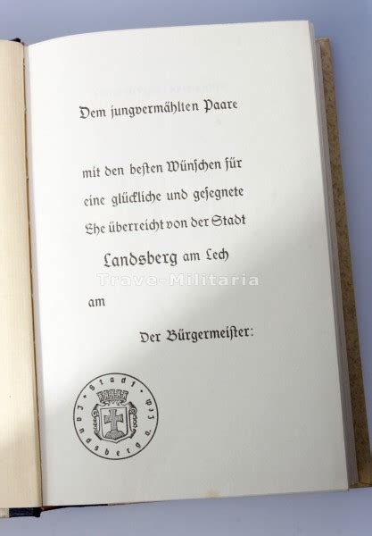Mein kampf, hochzeitsausgabe 1938, stadt mönchengladbach, mit schuber. Mein Kampf Hochzeitsausgabe Landesberg am Lech 1942 ...