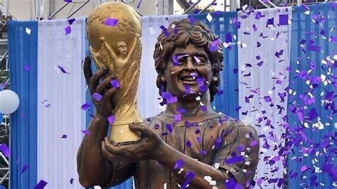 Thought the ronaldo statue was bad? 'God of football' Diego Maradona unveils statue in Kolkata ...