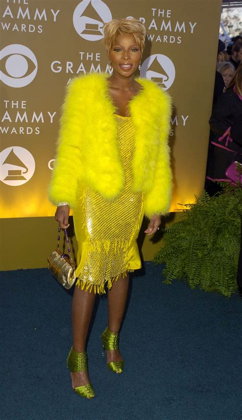 The Most Memorable Grammy Awards Look The Year You Were Born Artofit