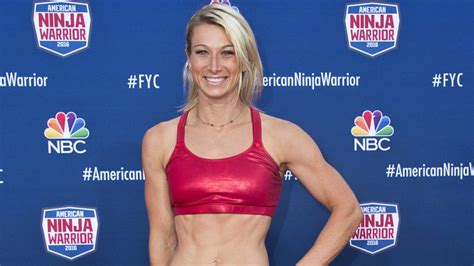 Graff crushed american ninja warrior's nearly impossible stage 1 last night, making her the first woman to ever complete the insane obstacle course in the national finals. Jessie Graff est-elle Wonder Woman ? | GQ France