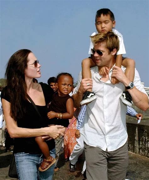 Brad Pitt And Angelina Jolies Love Story From First Meeting To Marriage In Pictures Irish