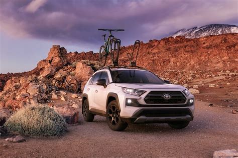 2020 Toyota Rav4 Review And Ratings Edmunds