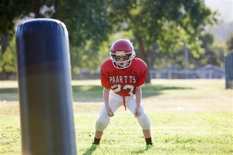 Playing Tackle Football Before Age 12 Linked To Neurologic Problems