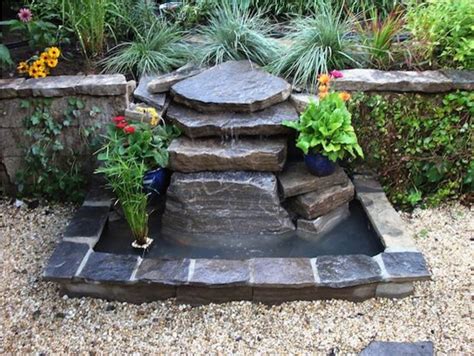 This fountain is sized perfectly for a small pond but has all the characteristics of the larger pond fountains. Small Pond Fountains And Aerators | Backyard Design Ideas