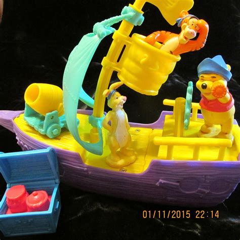 Disney Pirate Ship Playset Ahoy There Pooh Tigger Rabbit Mattel 7pc Toy