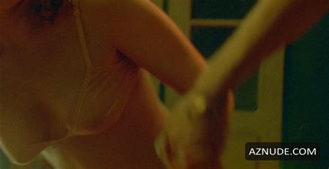Jennifer Jason Leigh Nude Aznude