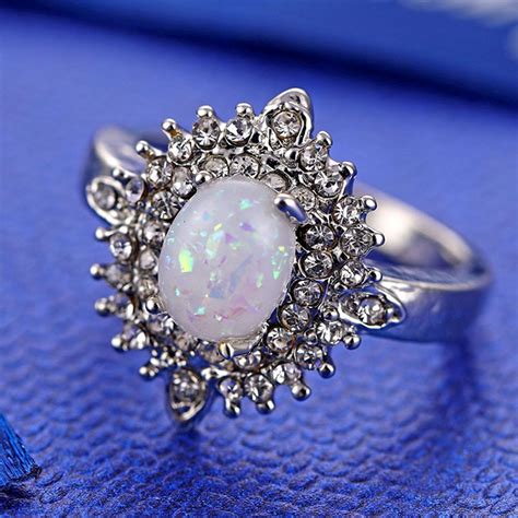 Iparam Fashion Crystal Opal Ring For Women Geometric Wedding Zircon