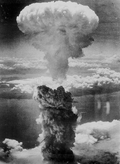 Overflightstock Japan Nagasaki 08 Aug 1945 Out With A Banga