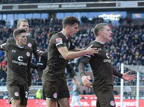 Saisonvorbereitung und testspiele 21/22, beiträge: FC St. Pauli - SV Wehen Wiesbaden - FC St. Pauli
