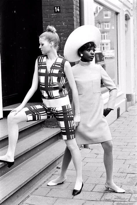 20 Vintage Photos Show Beautiful Womens Fashion Of The Late 1960s In Amsterdam ~ Vintage Everyday