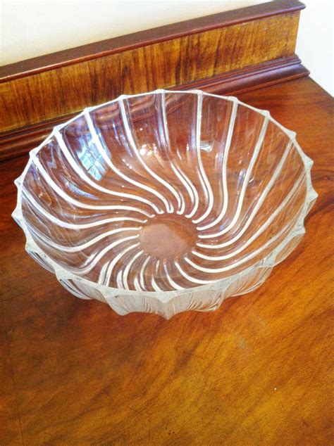 Vintage Contemporary Heavy Cut Glass Bowl Lead Crystal Serving Centerpiece Haute Juice