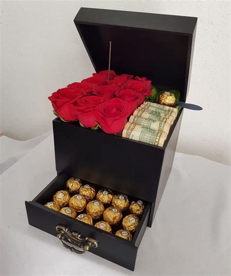 Total Imagen Rosas En Caja Con Chocolates Viaterra Mx