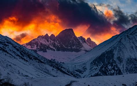 Download Wallpaper 3840x2400 Mountains Snow Sunset Sky Clouds 4k