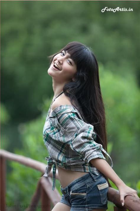 Foto Seksi Artis Melody Prima Yang Bikin Heboh Foto Bugil And Prediksi Togel