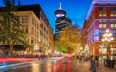 Located at the southwestern corner of the coastal province of british columbia, it is well known for its majestic natural beauty. The 2019 World's Best Cities in Canada | Travel + Leisure