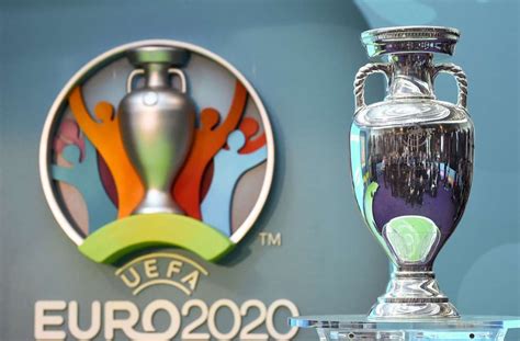 Die em 2020 findet in 12 ländern statt: UEFA Euro 2020: Fußball-EM:München auch 2021 Gastgeber ...