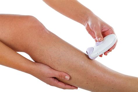 Their causes will determine whether they will be itchy and painful. Pimples on legs: Causes and treatment