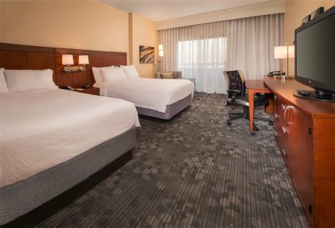 Courtyard By Marriott New Carrollton Landover Rooms Pictures And Reviews