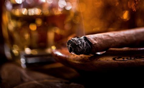 The 10 Best Cigar Bars In New York City Cigarcigar