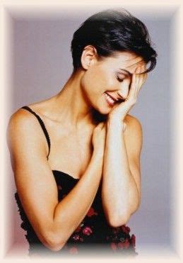 Her thick ultra healthy strands has helped her to sport a wide range of hairstyles over the years. gorgeous | Demi moore short hair, Short hair styles, Demi ...