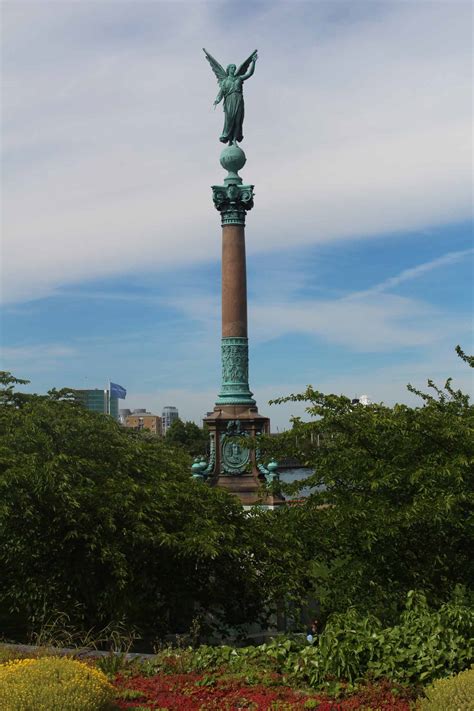 Copenhague Statue De Lange