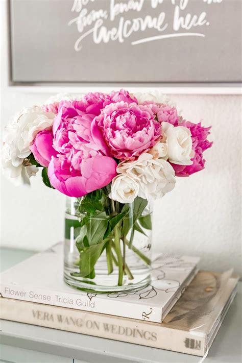 Peony Tips And Tricks For A Beautiful Arrangement Peony Flower