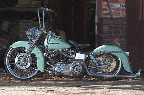 Custom 1975 Harley Davidson Flh Shovelheads Arent Dead Hot Bike