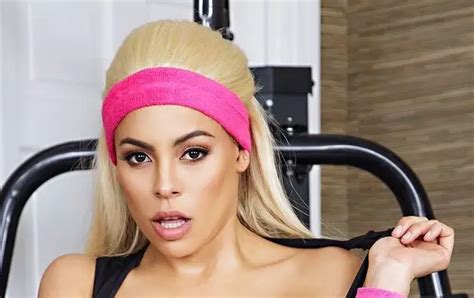 Luna Star Biography Age Images Height Net Worth Bioofy