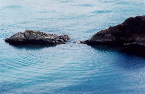 Diffraction of water waves aim the aim of this experiment is to demonstrate the diffraction of waves. natural wave diffraction | Tom leigh1 | Flickr