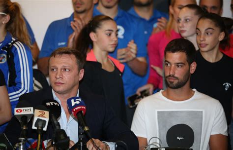 Meet yoel razvozov, israel's new tourism minister (english not required to understand). הספורטאים מחו: "ככה אי אפשר להמשיך"