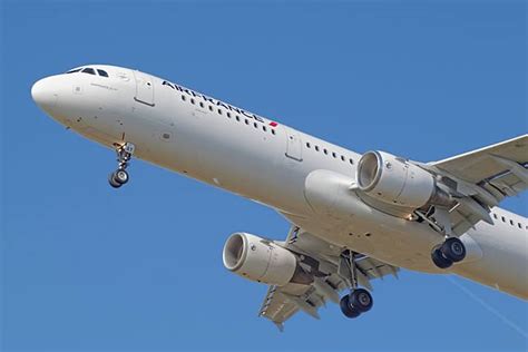 Airbus A321 Spotting Guide Tips For Airplane Spotters Photographs