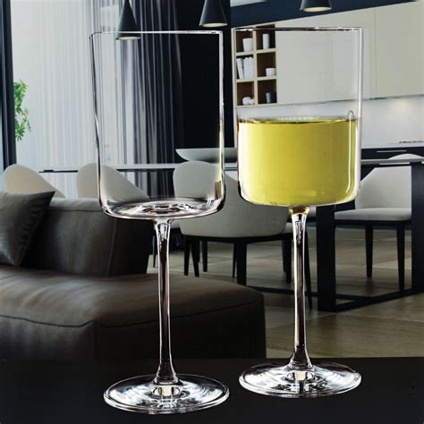 set of 4 sauvignon wine glass at home