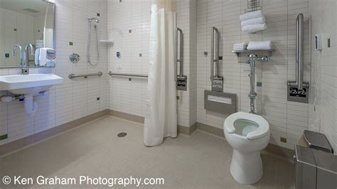 Pnu Patient Bathroom — Davis Constructors And Engineers Inc