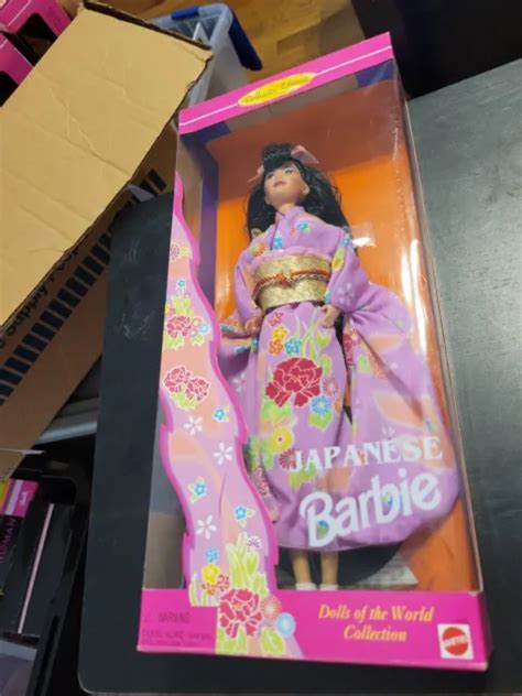 VINTAGE JAPANESE BARBIE Doll 1995 14163 Collector Edition Mattel NEW