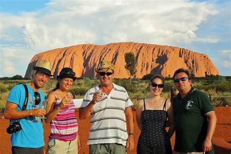 Emu Run Uluru And Kata Tjuta 1 Day Tour Save 25 On Night Stay