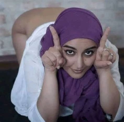 Real Arab Muslim Wife In Hijab Me Showing My Nude Body 77 Pics Xhamster