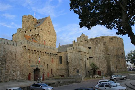 Chateau De Saint Malo Musée Et Hôte De Ville Aujourdhui