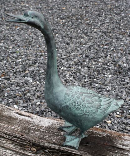 Bronzefigur Stehende Gans Ente Vogel Gartendekoration Dekoration Aus