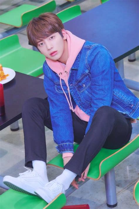 Bts album covers collage bts 2020. Profil dan Fakta Member TXT: Boyband Penerus BTS dari Big ...