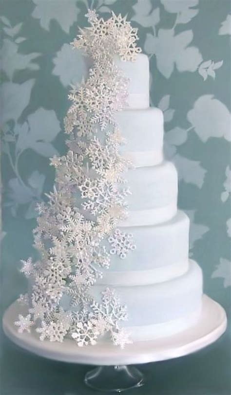59 Romantic Winter Wedding Cakes Ideas With Snowflakes Vis Wed