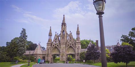 To Die For A New York City Cemetery Tour Marriott Traveler