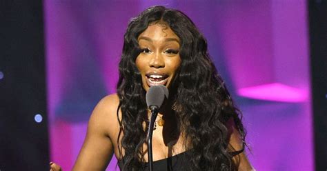 SZA Claims That Her Vocal Cords Are Permanently Damaged MEAWW