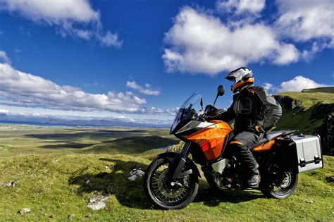 The spec sheet for the 1190 r makes for interesting reading. 35 Photos of the KTM 1190 Adventure - Asphalt & Rubber