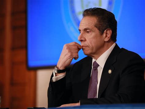 10 Things In Politics Walls Close In On Cuomo