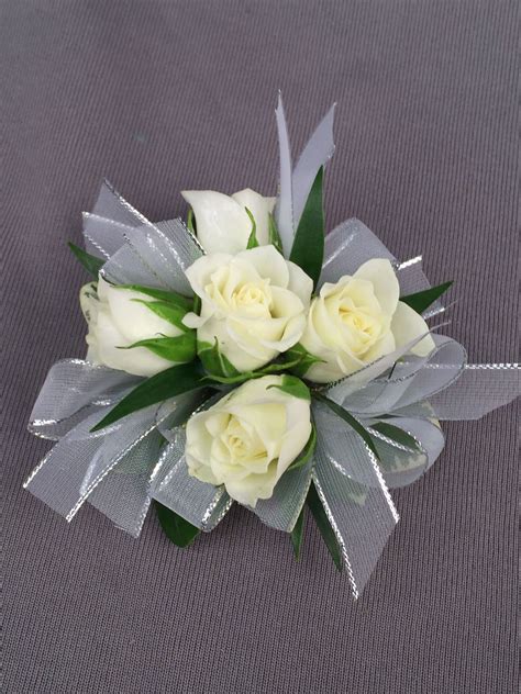 Sweetest Wrist Corsage With Images Corsage Wedding Prom Flowers