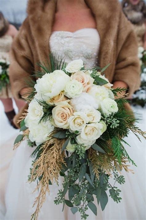 110 unique and beautiful winter wedding bouquets you ll love winter wedding
