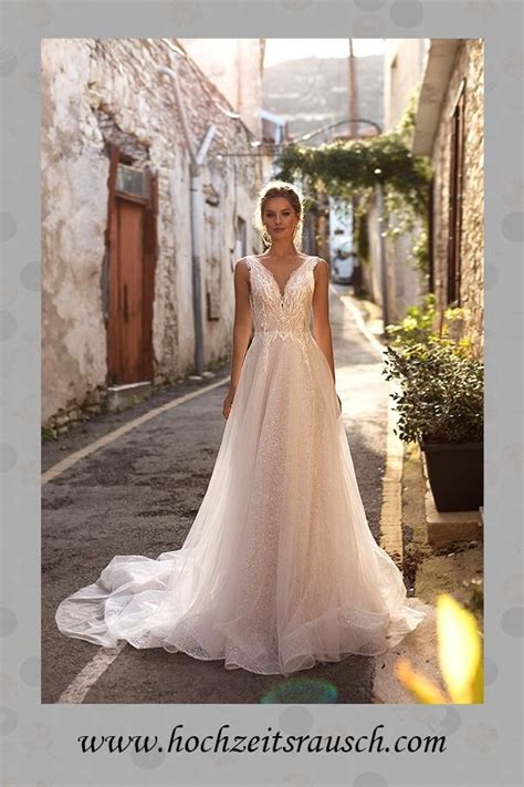 Brautkleider günstig online bei ebay entdecken. A-Linien Brautkleid von MONICA LORETTI in 2020 ...